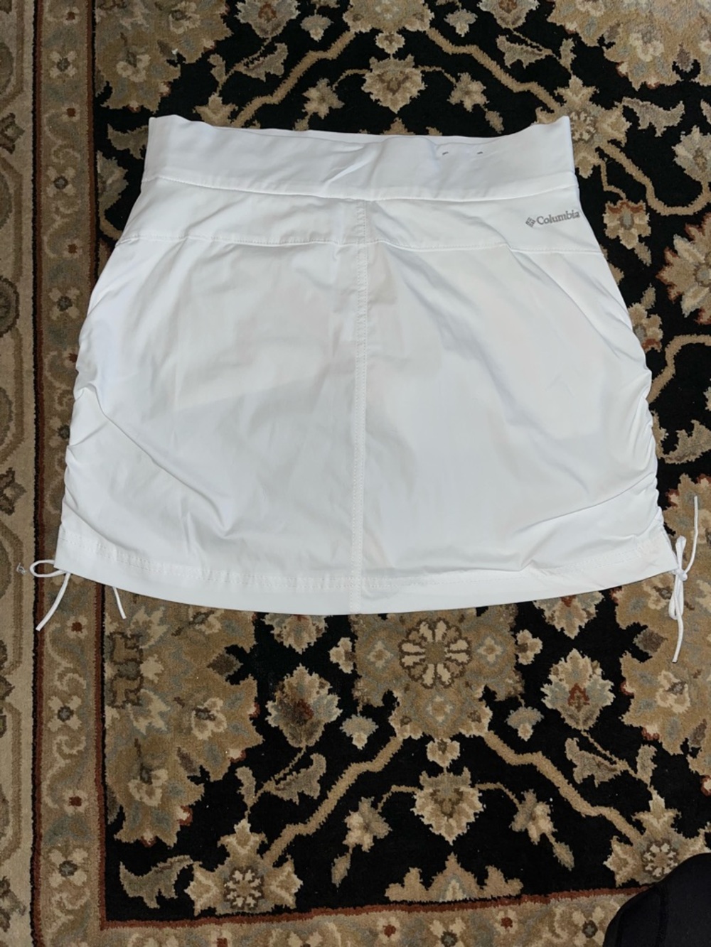Columbia White Women's Athletic Skort with Front Pockets!